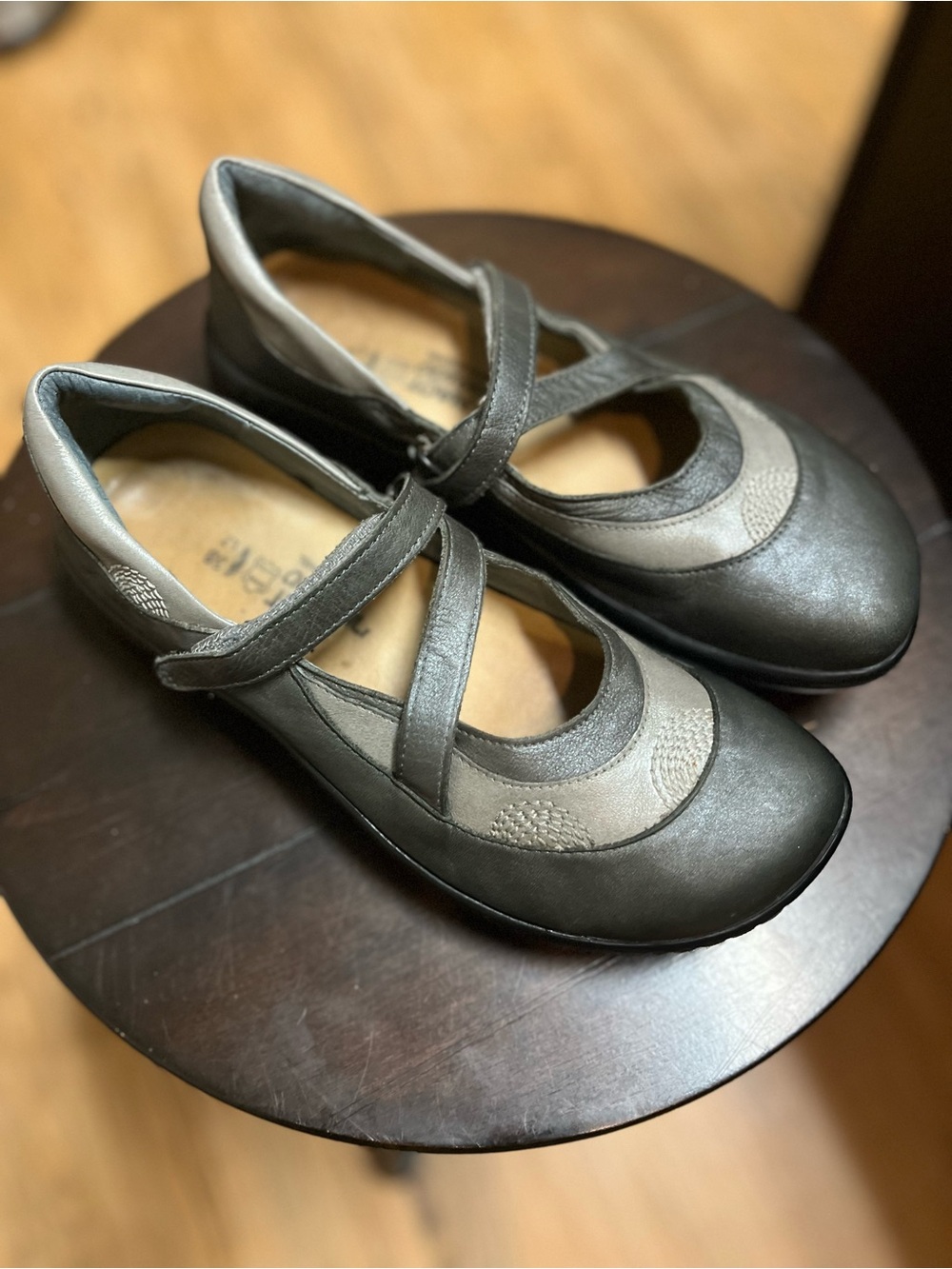 NAOT Mary Jane Comfort Shoes EU 38 Gray Leather Walking Flats Orthopaedic